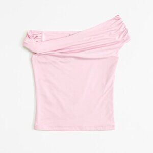 Abercrombie and Fitch Off-The-Shoulder Top in PINK XXS